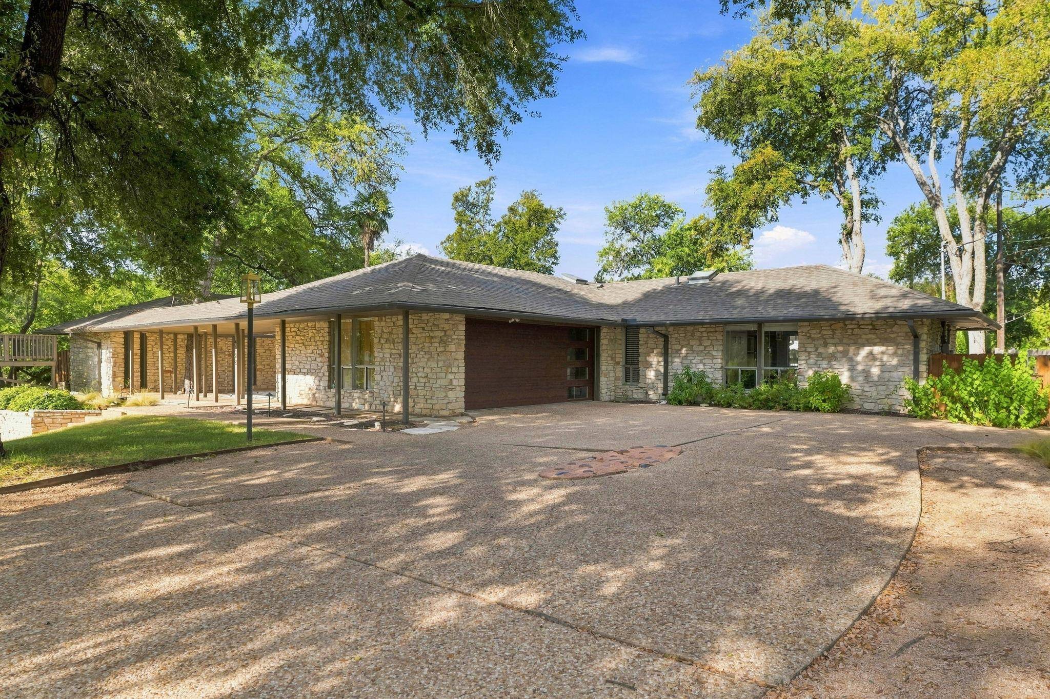 6102 Cherrylawn CIR, Austin, TX 78723