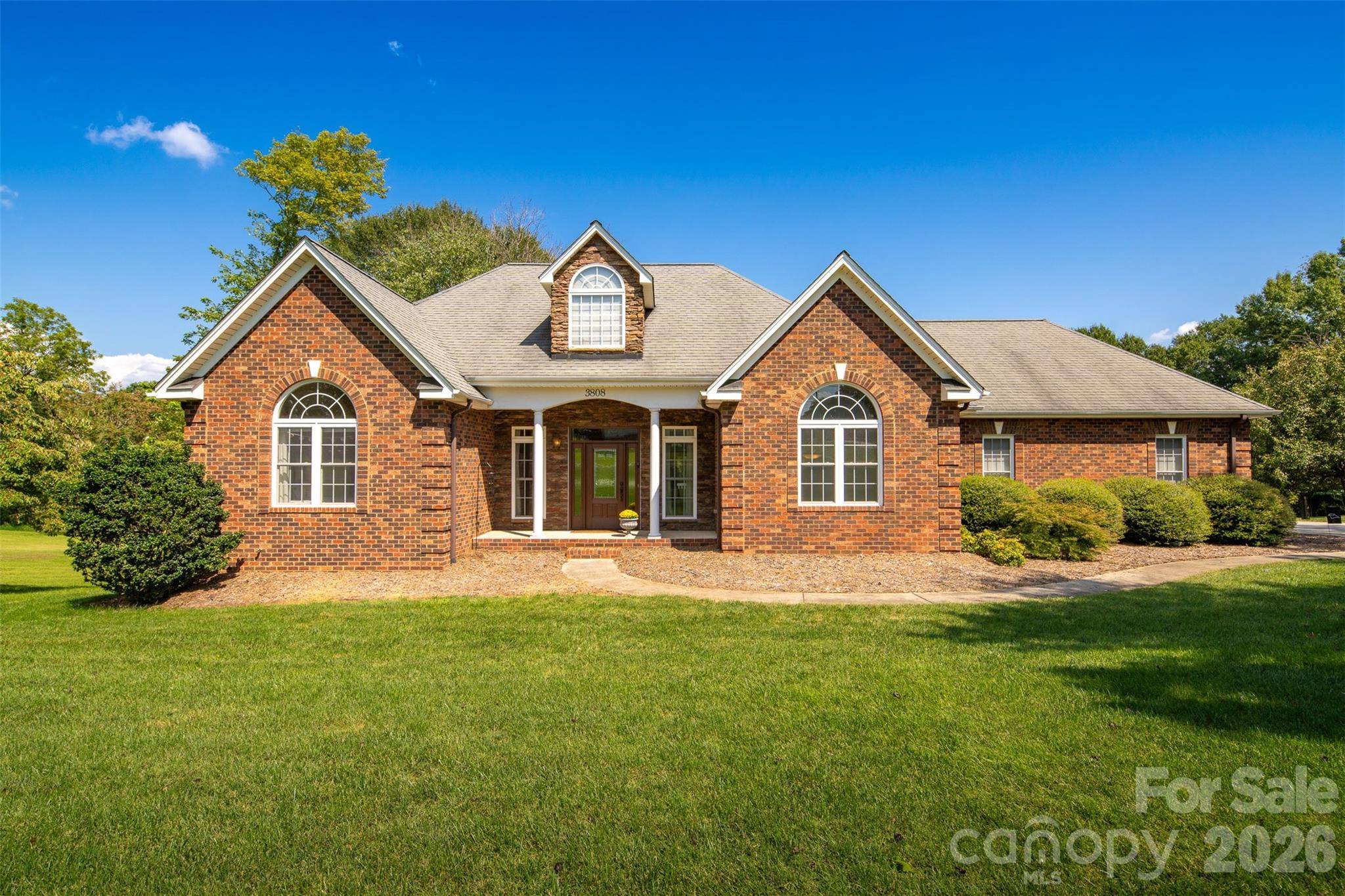 3808 Falling Creek RD NE, Hickory, NC 28601