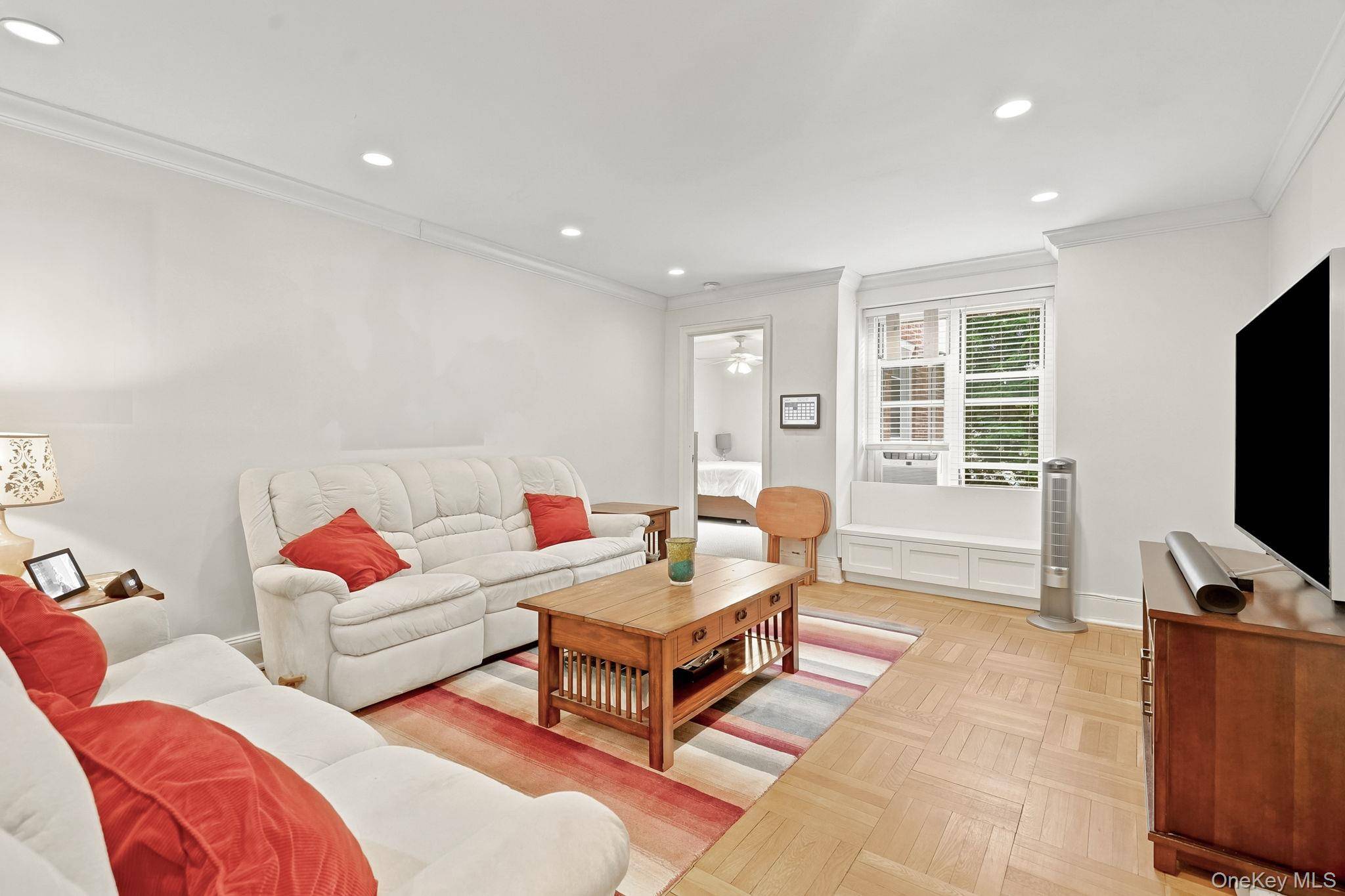 910 Stuart AVE #2EF, Mamaroneck, NY 10543