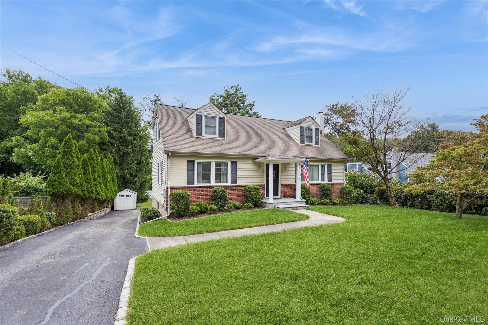 252 Buttonwood AVE, Cortlandt Manor, NY 10567