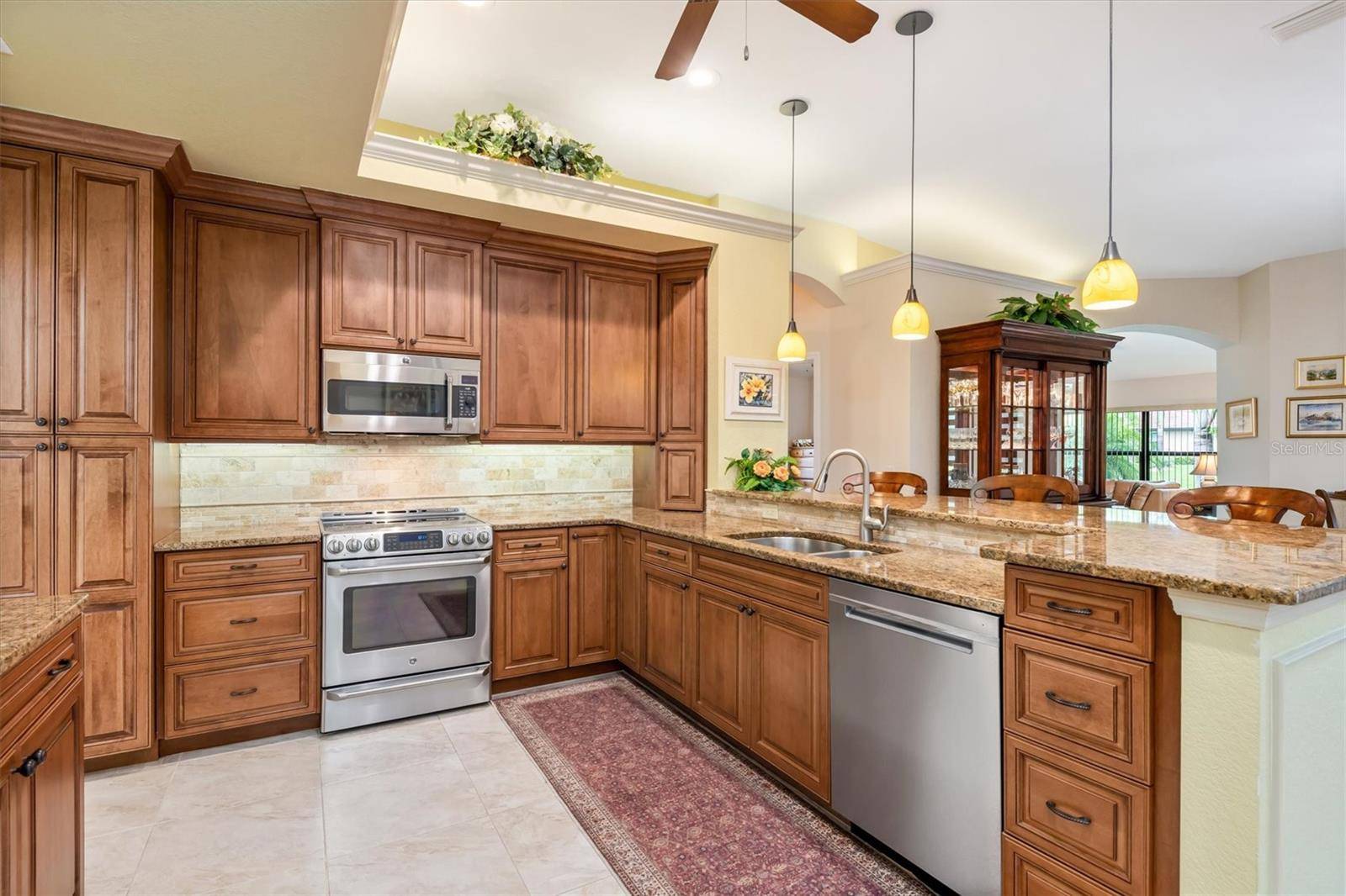 5 MEDALIST PL, Rotonda West, FL 33947