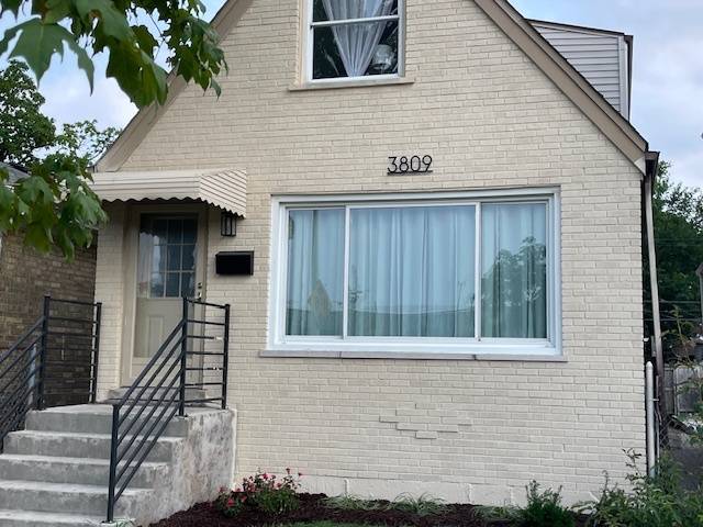 3809 W Wabansia AVE, Chicago, IL 60647