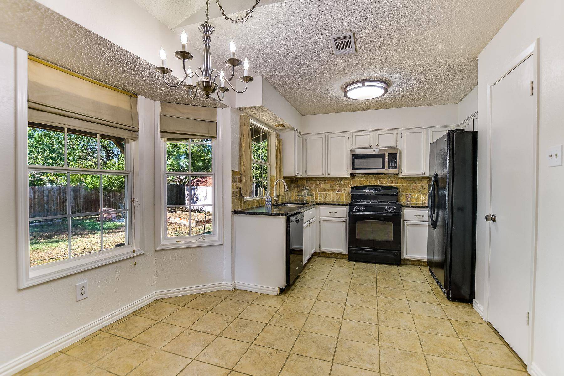 903 Burnt Oak CT, Cedar Park, TX 78613