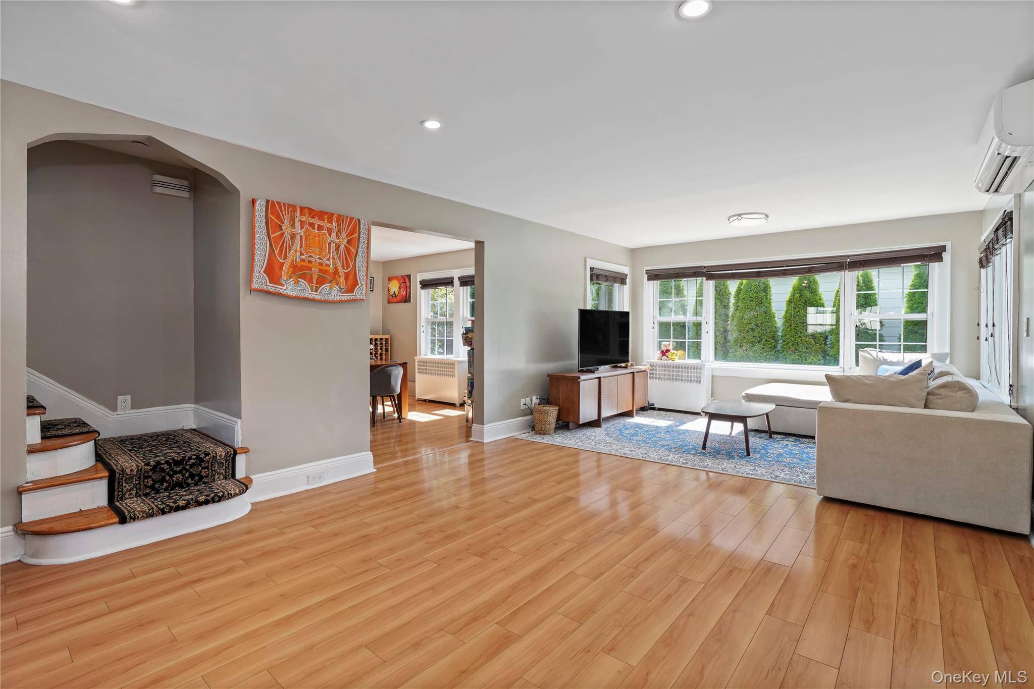 164 Nelson RD, Scarsdale, NY 10583