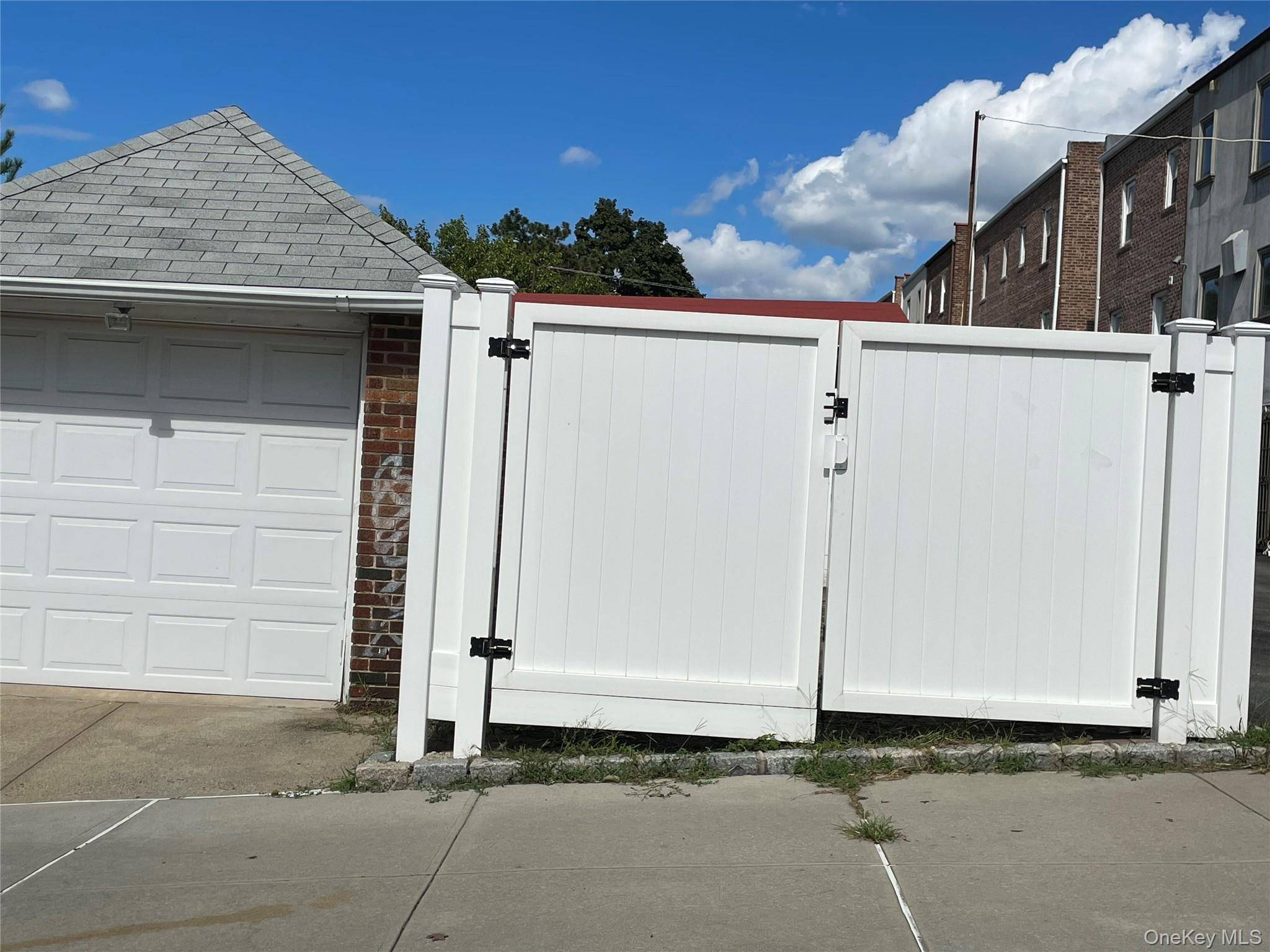 53-84 63rd ST, Maspeth, NY 11378
