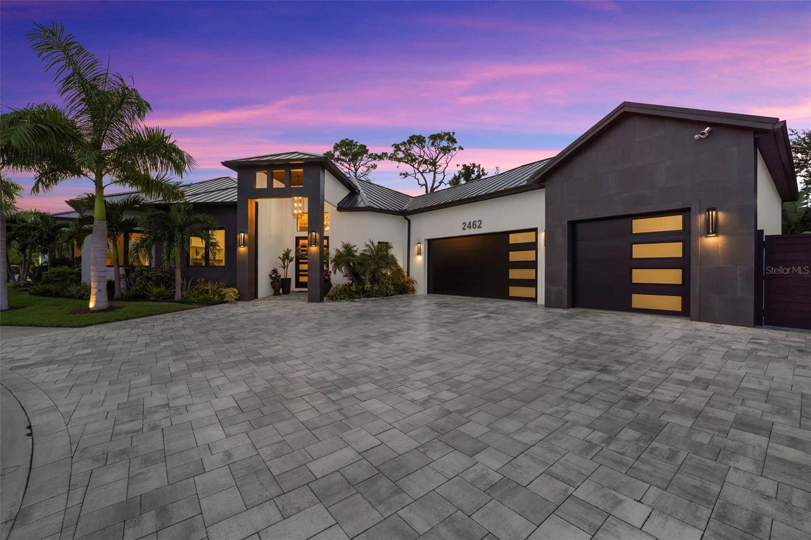 2462 MISSARA LN, Sarasota, FL 34231