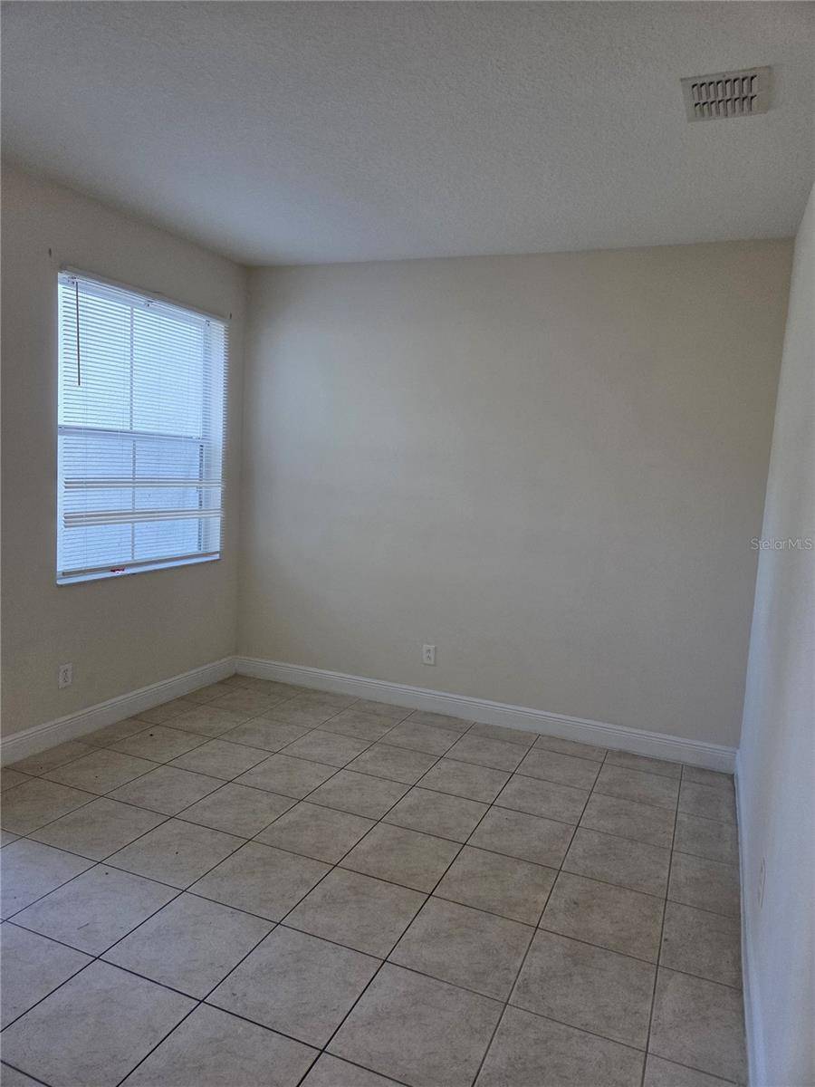 1055 LA MIRADA CT, Kissimmee, FL 34744