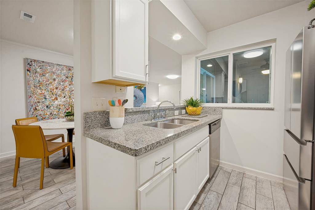 5140 Amesbury Drive #212, Dallas, TX 75206
