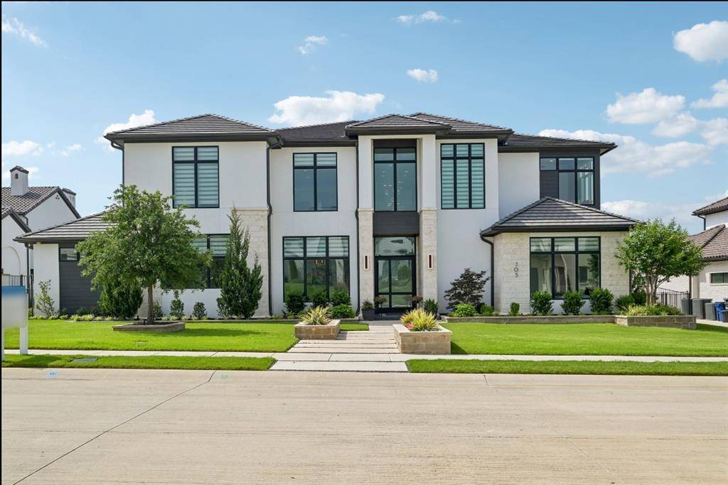 705 Stacy Drive, Southlake, TX 76092
