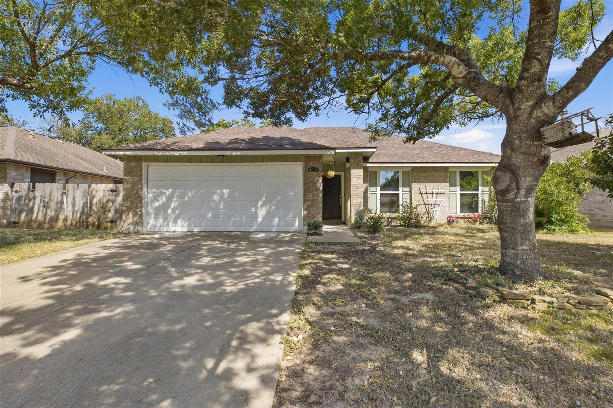409 Kathleen LN, Leander, TX 78641