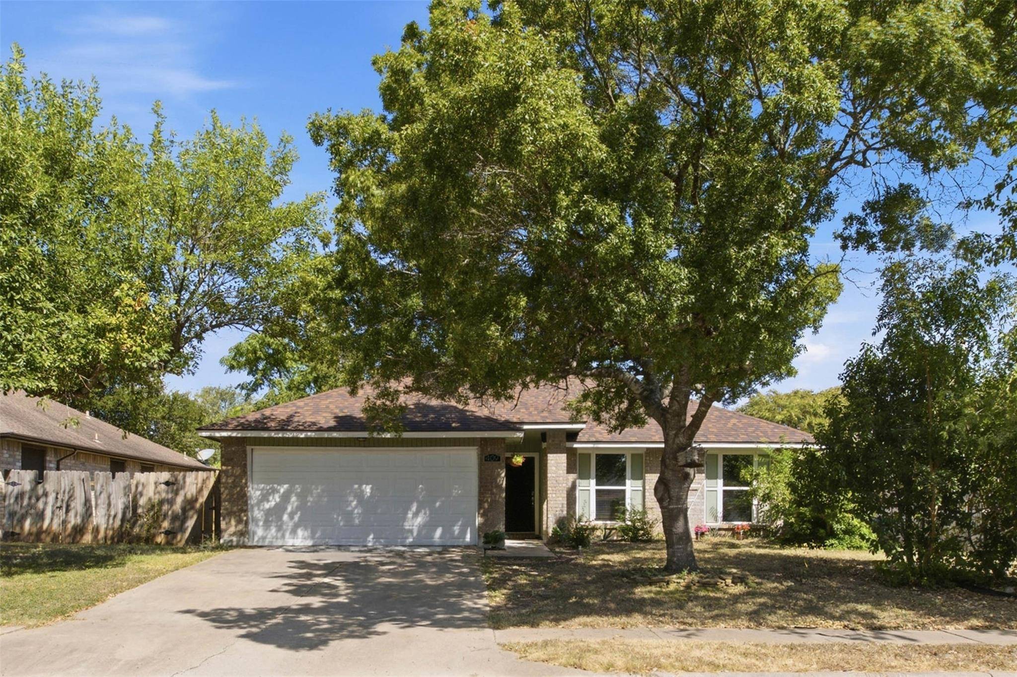 409 Kathleen LN, Leander, TX 78641