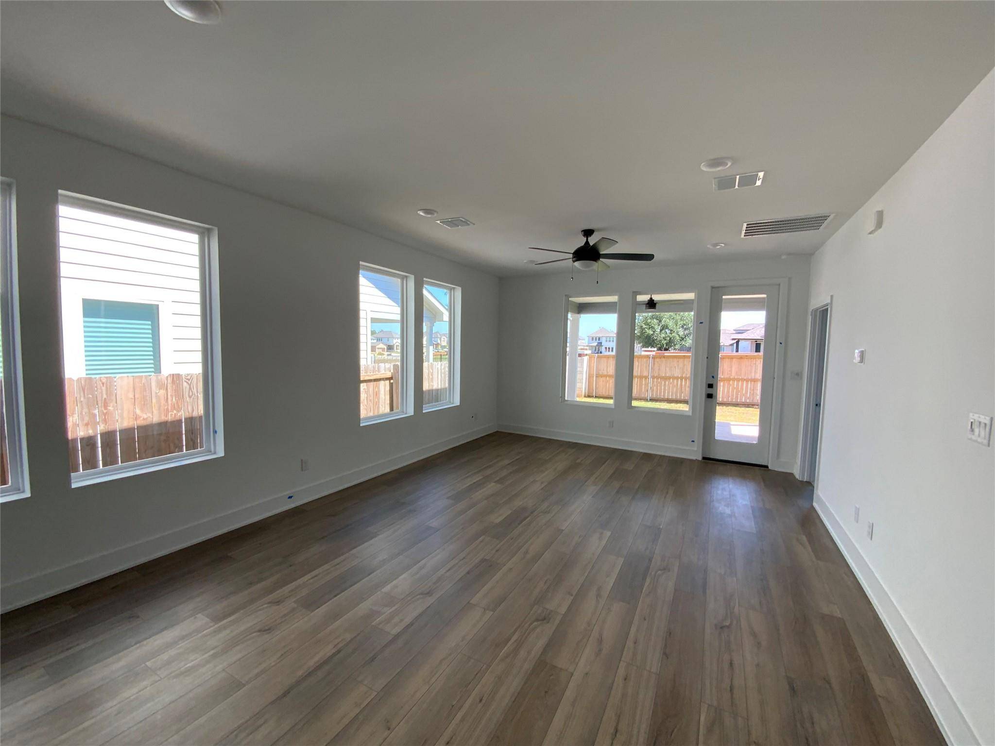 537 Bauer LOOP, Liberty Hill, TX 78642