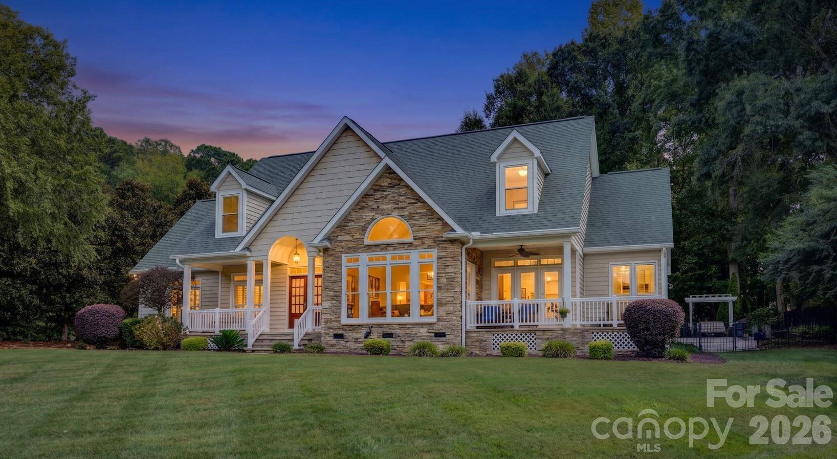 946 Lake Club DR, Rock Hill, SC 29732