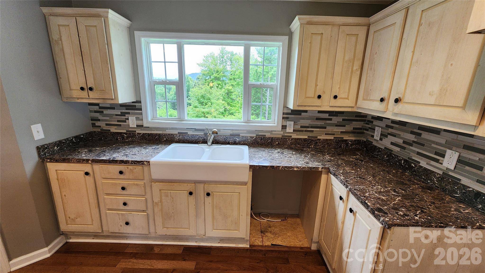 967 Barnardsville HWY, Weaverville, NC 28787