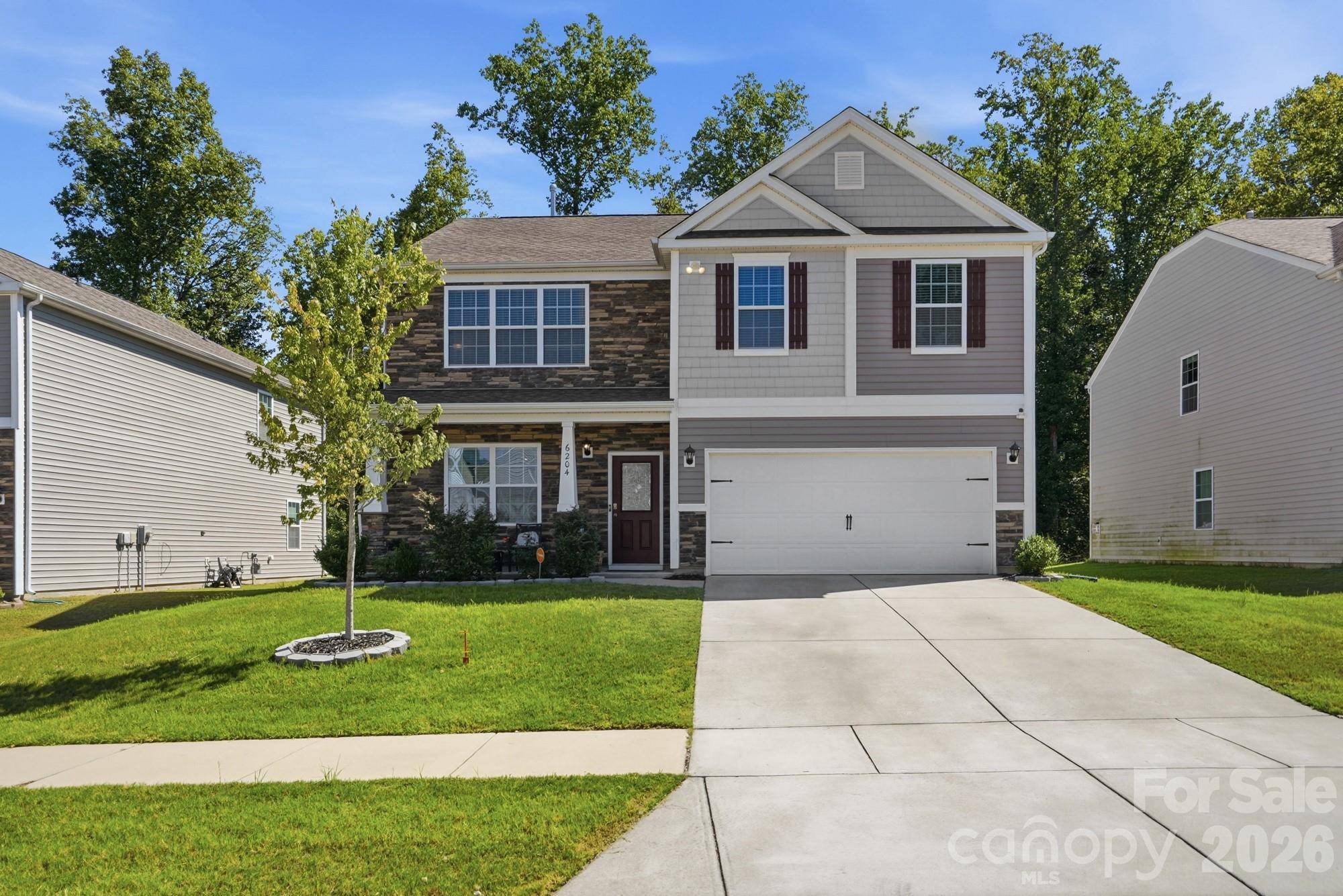 6204 Ellimar Field LN, Charlotte, NC 28215