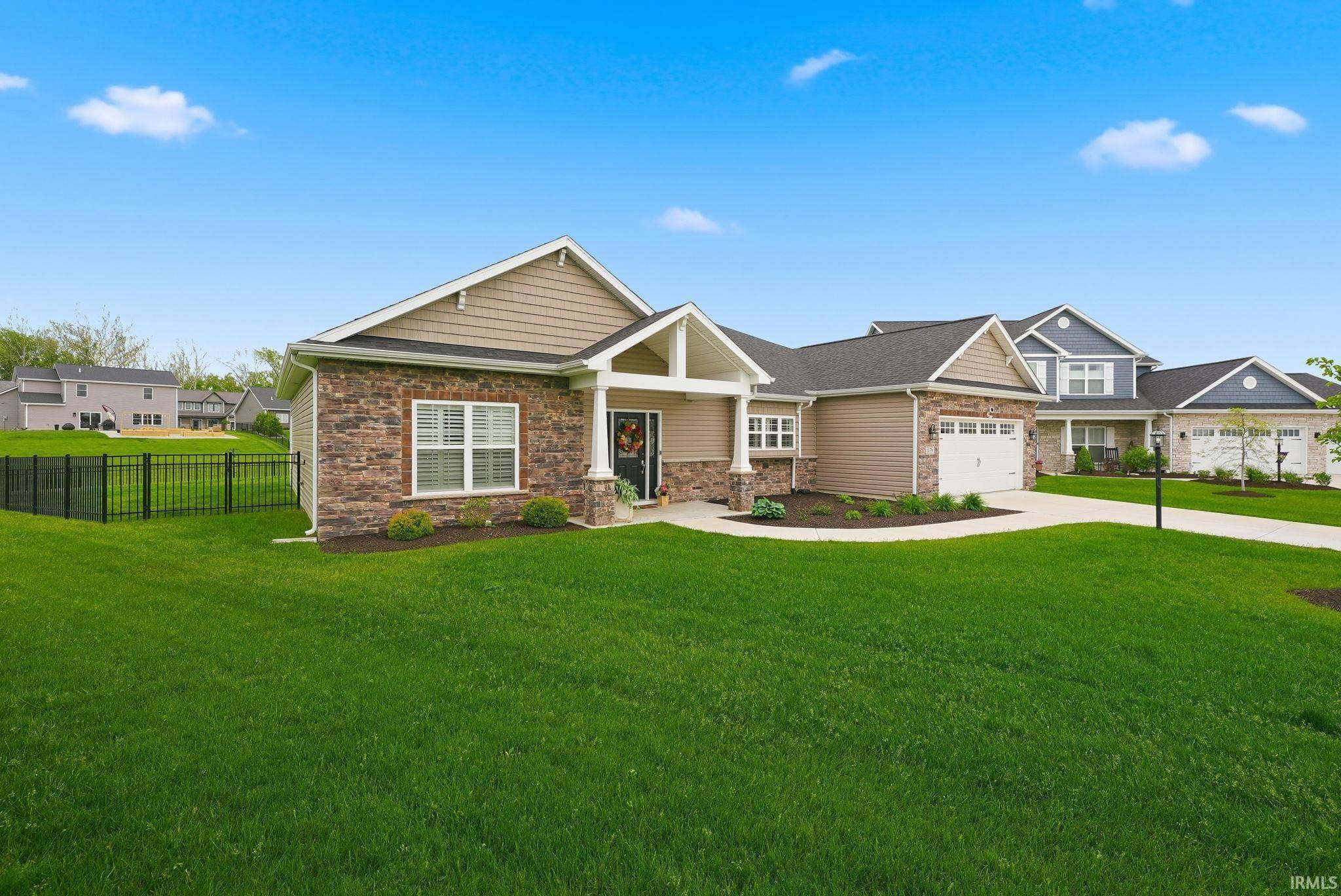 1179 Brewster CT, Huntertown, IN 46748