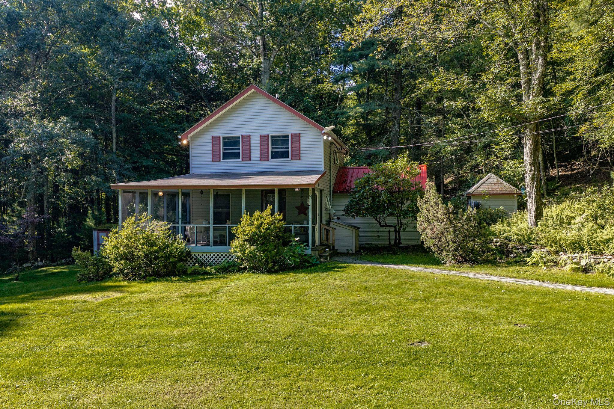27 Little RD, Wurtsboro, NY 12790
