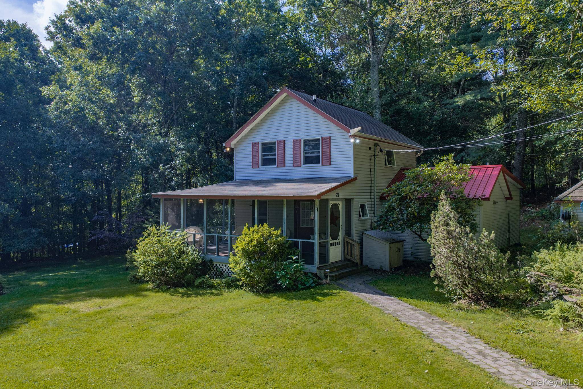 27 Little RD, Wurtsboro, NY 12790