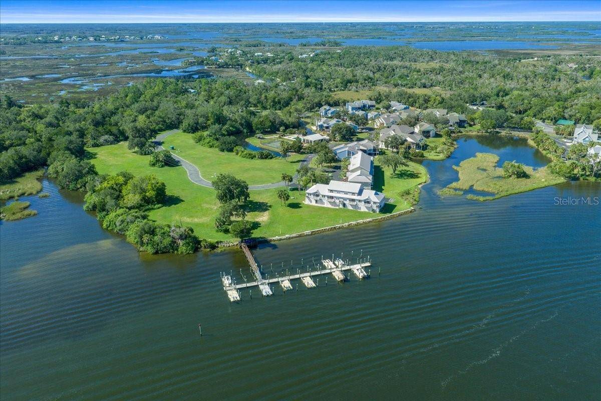 2825 N RIVERS EDGE BLVD, Crystal River, FL 34429