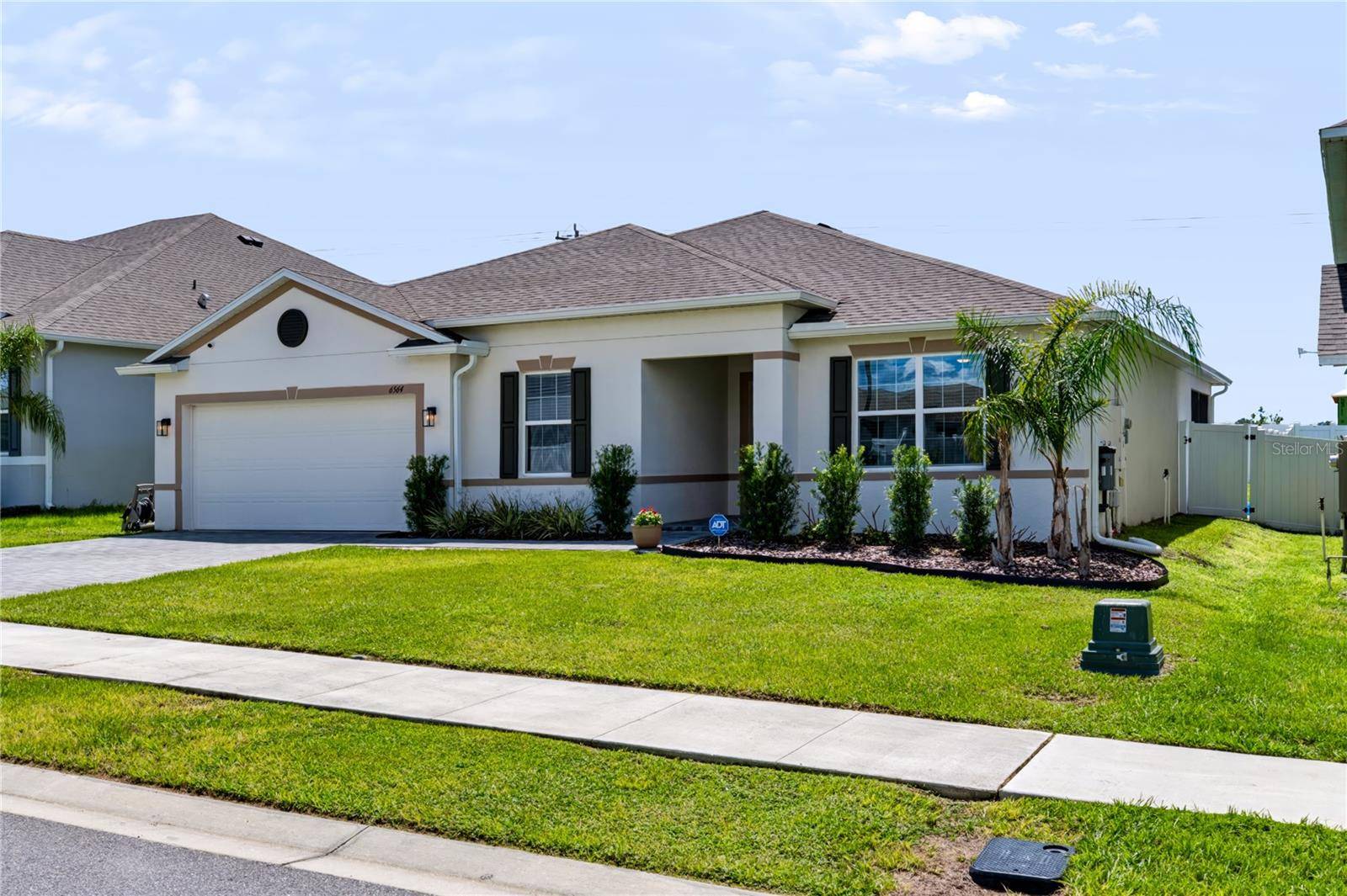 6564 RHYTHM DR, Mascotte, FL 34753