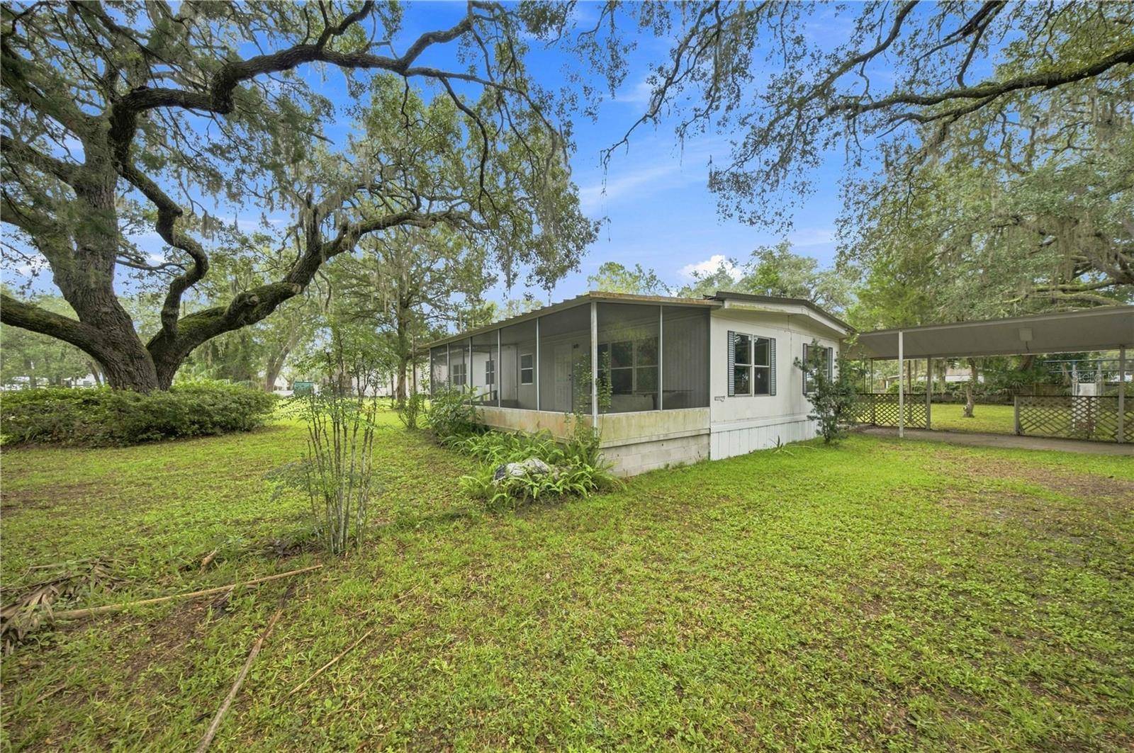 15470 NE HIGHWAY 314, Silver Springs, FL 34488