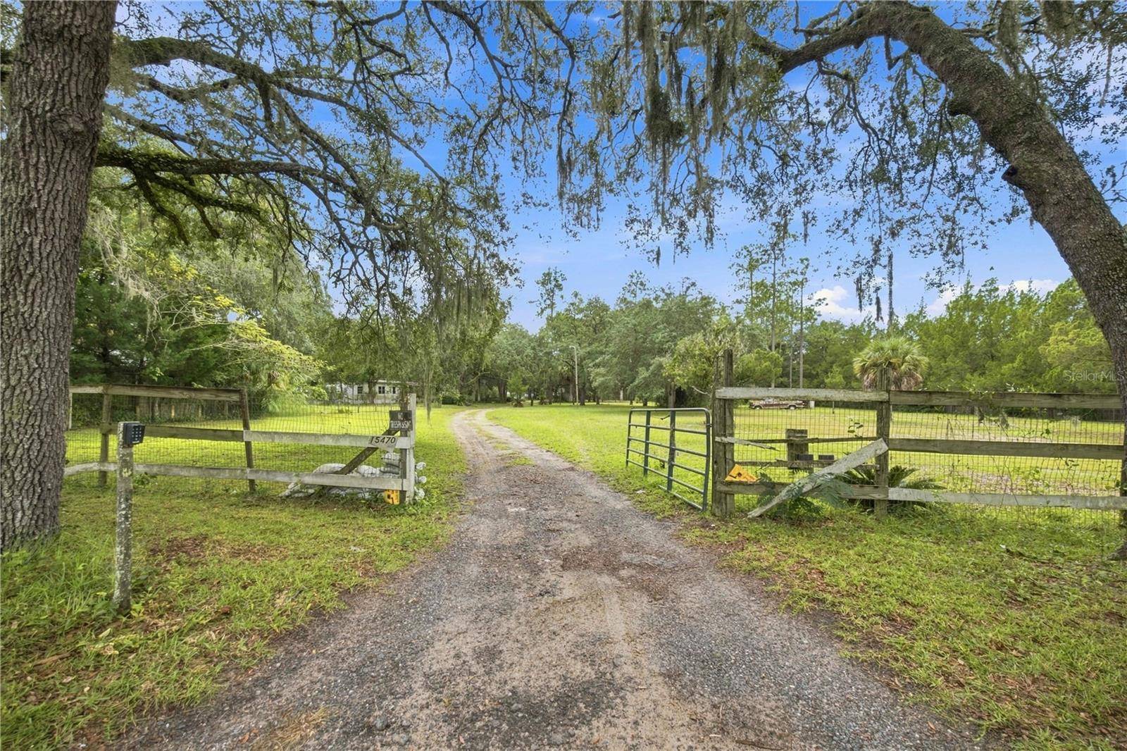 15470 NE HIGHWAY 314, Silver Springs, FL 34488