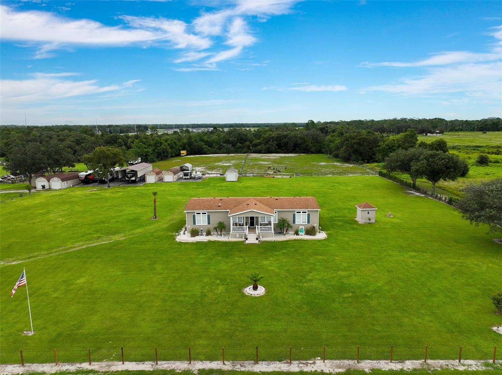 4600 HICKORY TREE RD, St Cloud, FL 34772