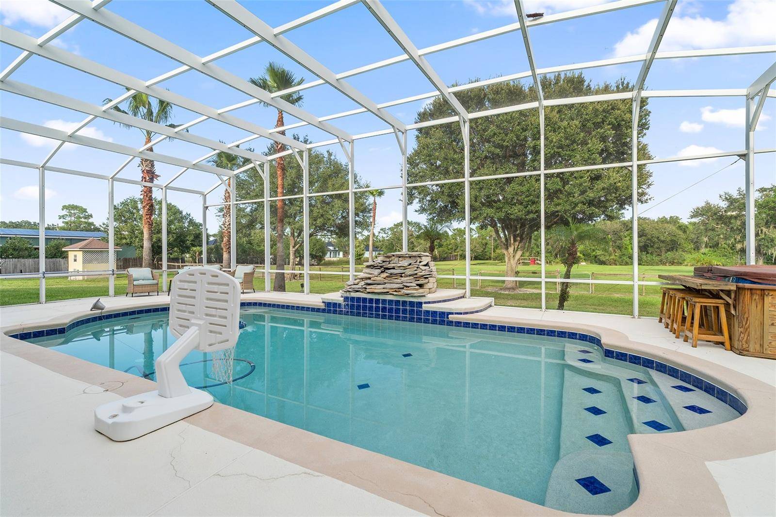 4594 HICKORY TREE RD, St Cloud, FL 34772