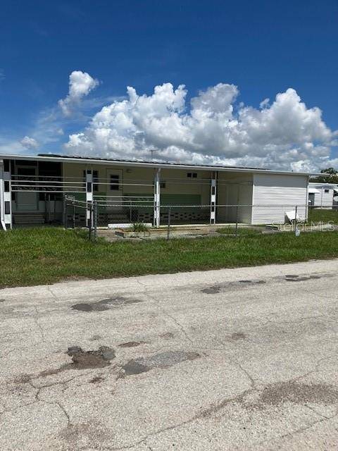 2326 LEMUR DR, Holiday, FL 34690