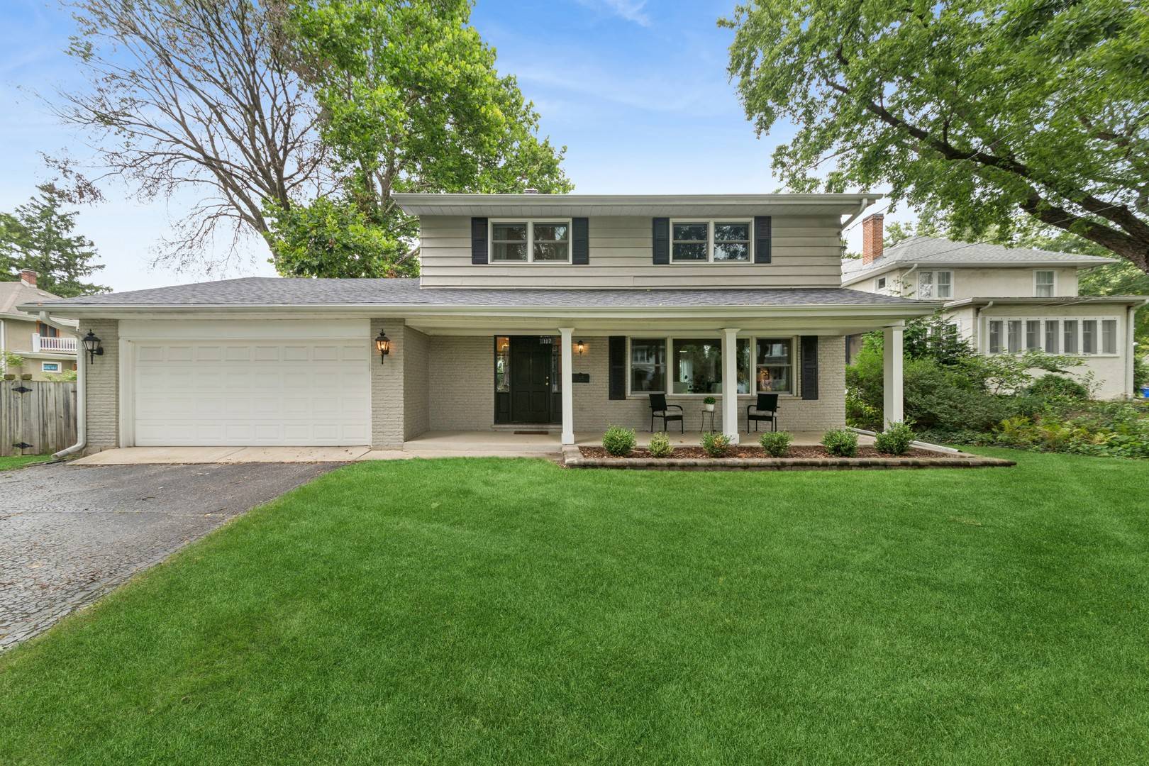117 E Madison AVE, Wheaton, IL 60187