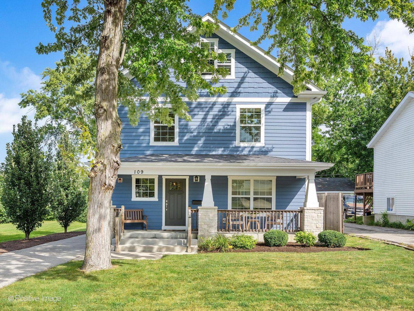 109 Grove AVE, Glen Ellyn, IL 60137