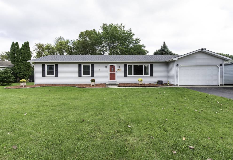 713 Eisenhower CT, Twin Lakes, WI 53181