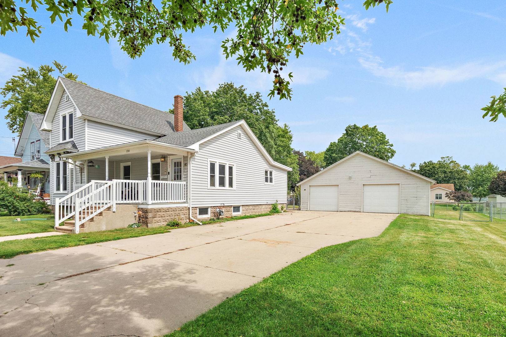 724 5th AVE, Belvidere, IL 61008