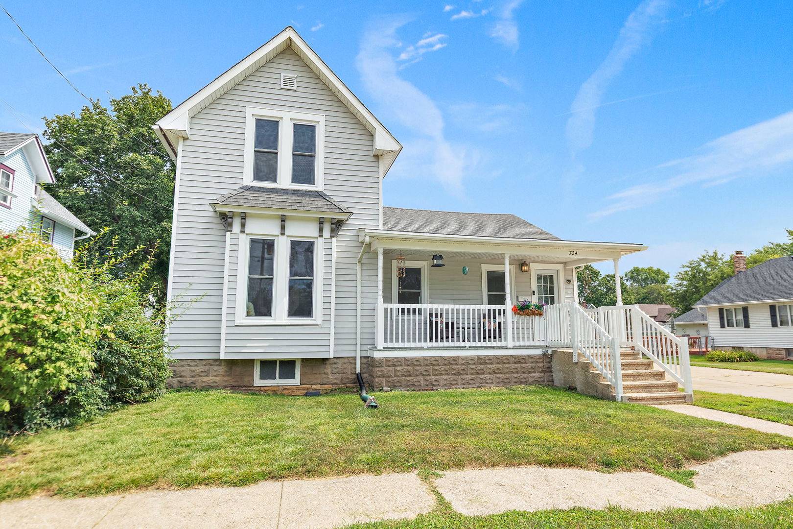 724 5th AVE, Belvidere, IL 61008