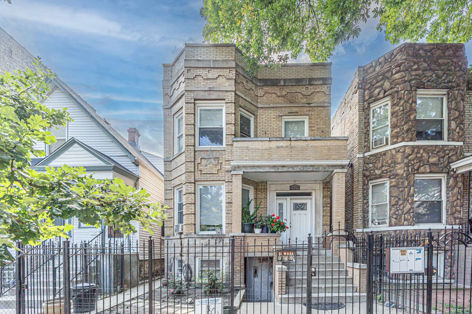 1624 N Tripp AVE, Chicago, IL 60639