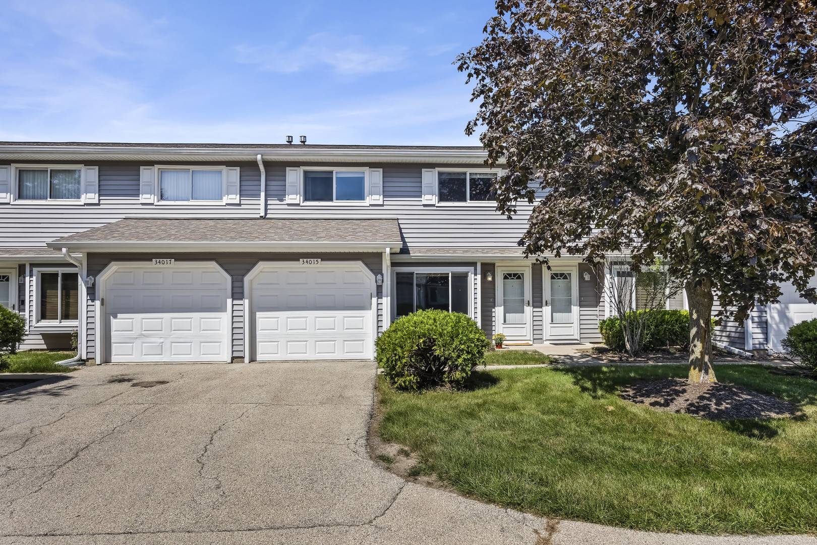 34015 White Oak LN #50C, Gurnee, IL 60031