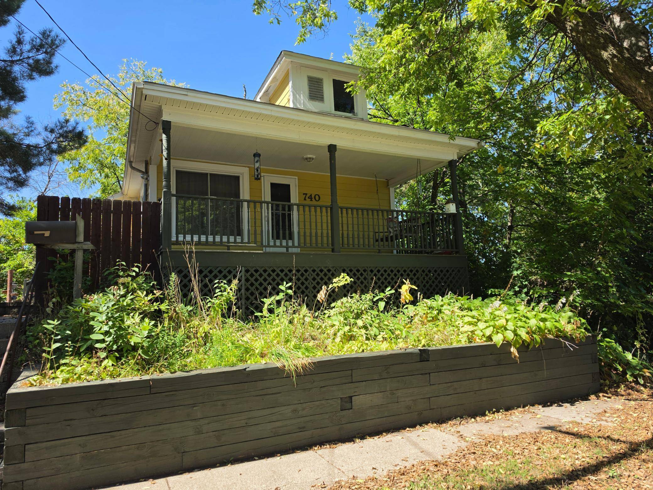 740 37th AVE NE, Minneapolis, MN 55421