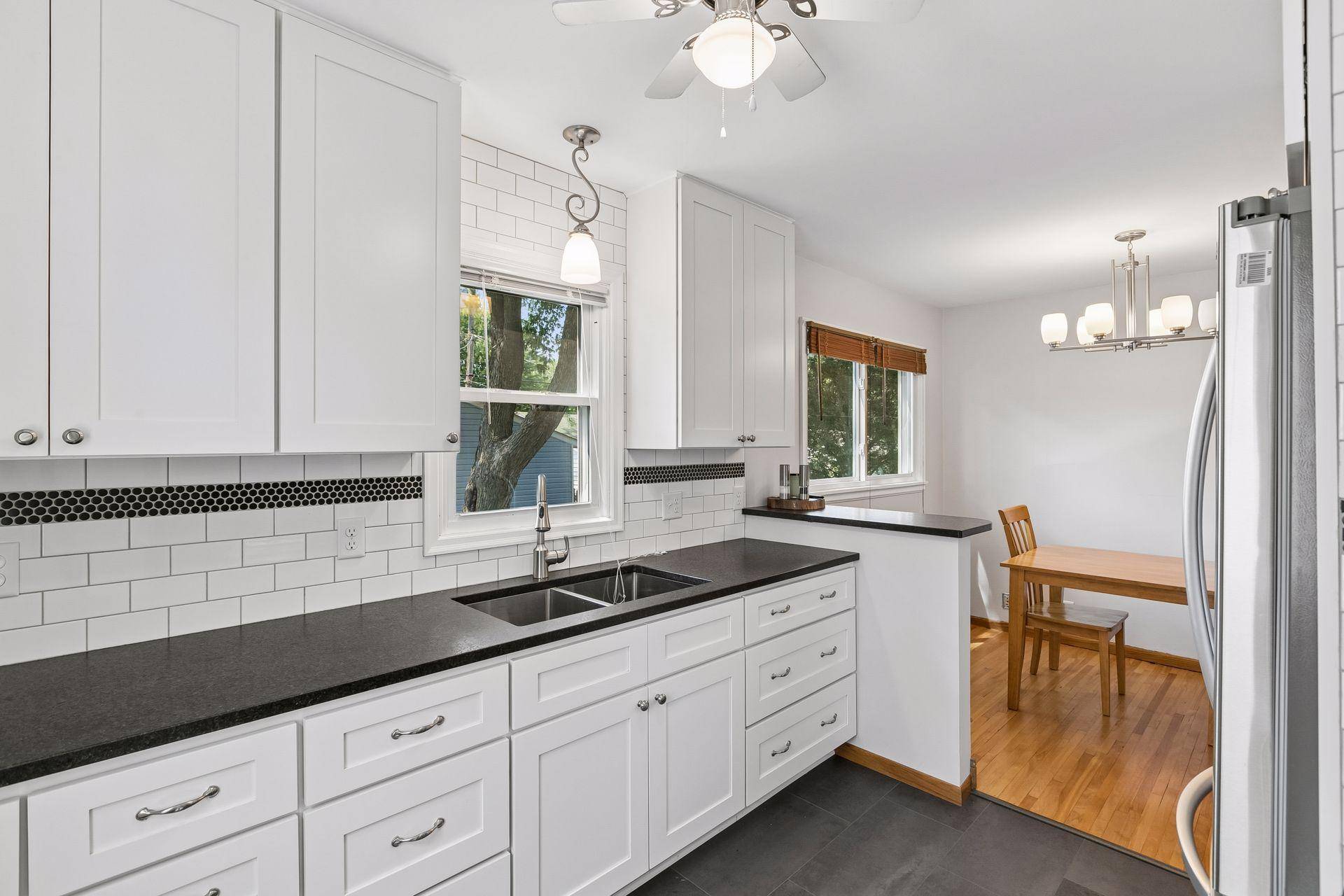 2908 Hampshire AVE S, Saint Louis Park, MN 55426