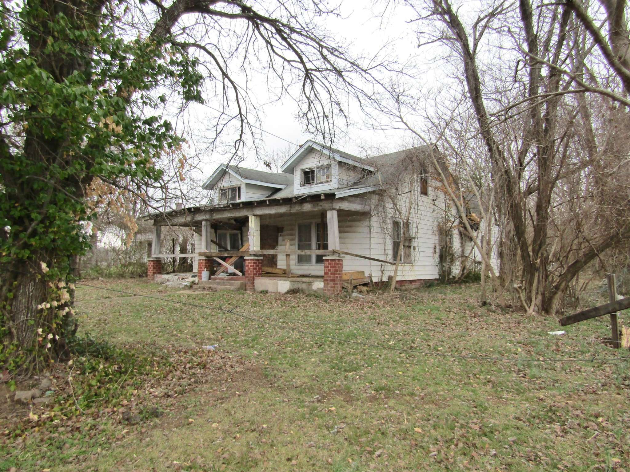 826 W Church St, Lewisburg, TN 37091