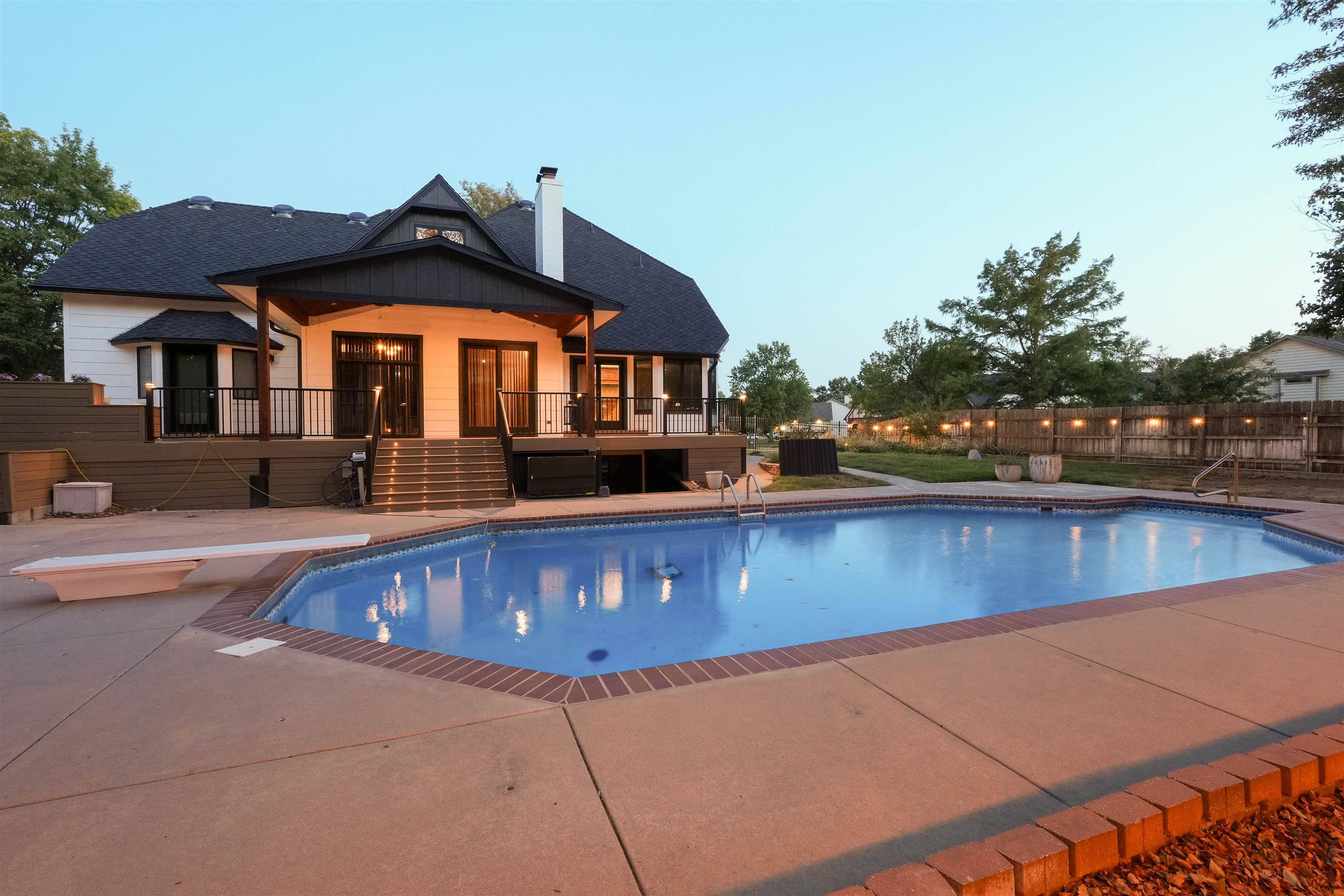 1308 N Fieldcrest Ct, Wichita, KS 67212