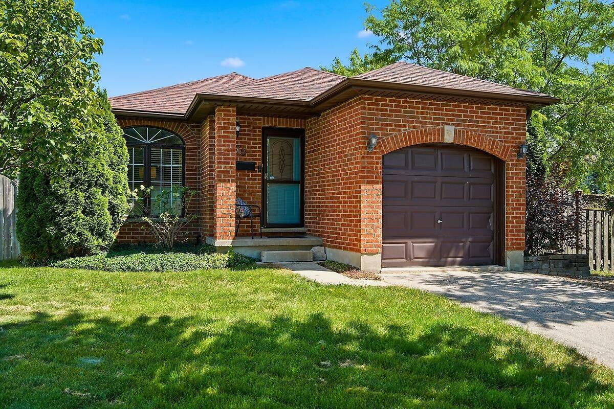 70 Maxine CT, Middlesex Centre, ON N0L 1R0
