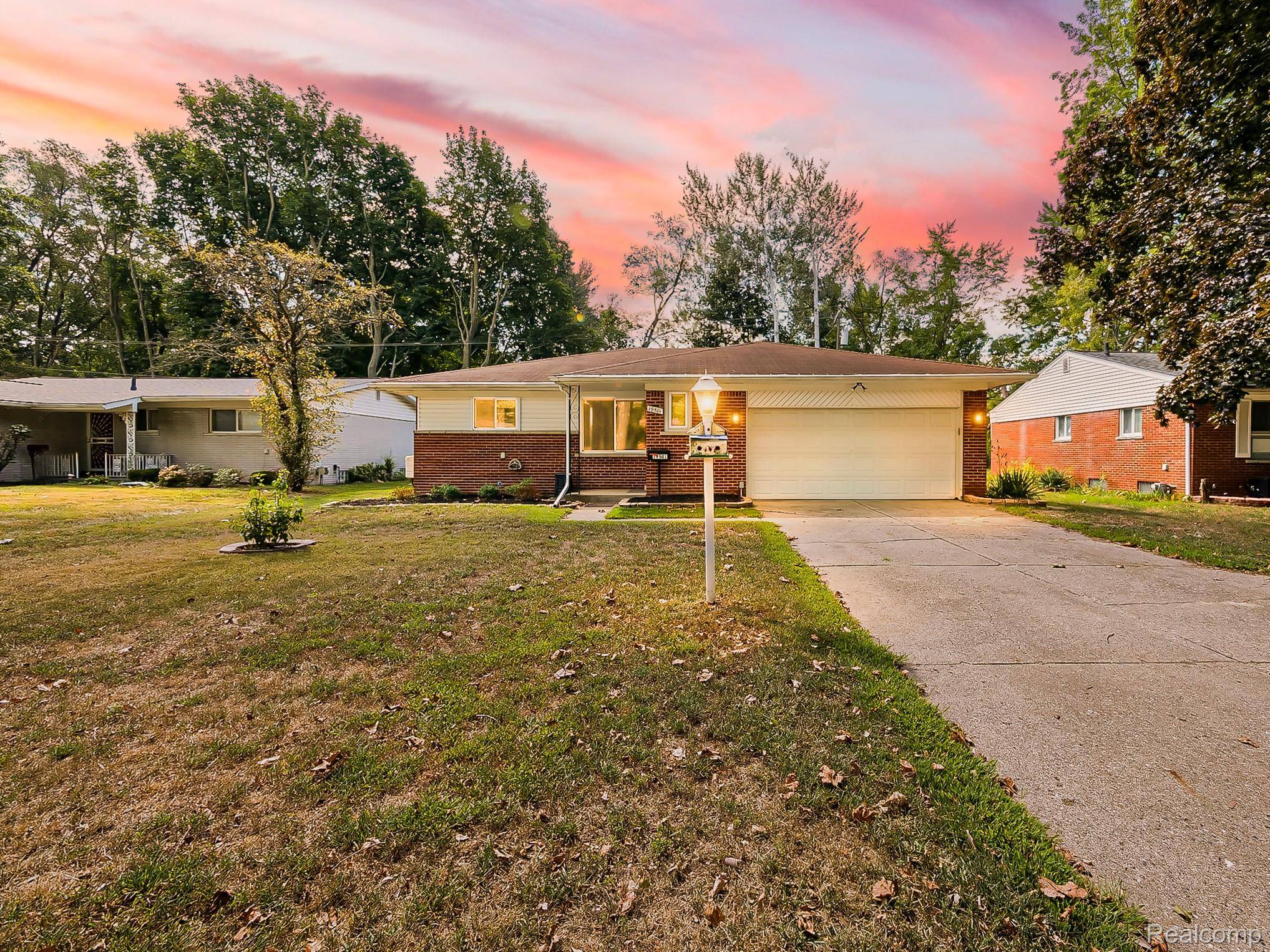 19501 Magnolia Pkwy, Originalcity, MI 48075