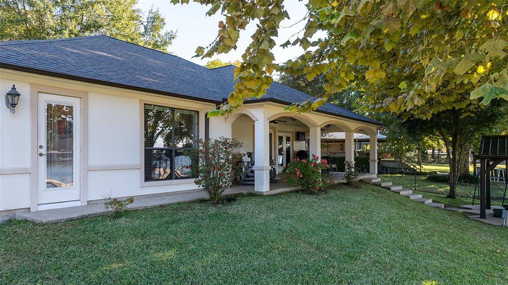 189 Ben Lacy Drive, Gun Barrel City, TX 75156