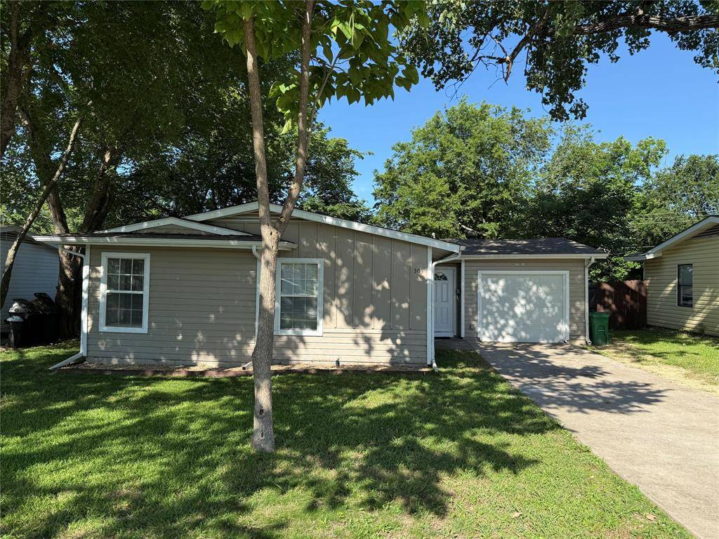 303 Ridgefield Circle, Mesquite, TX 75149