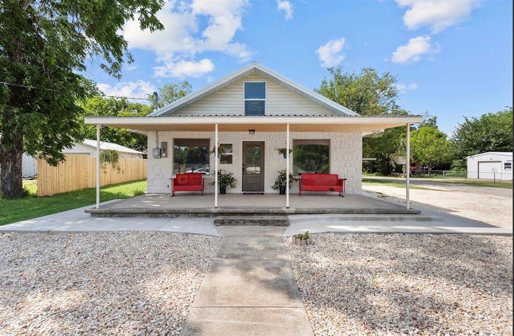 1003 W 5th Street, Clifton, TX 76634