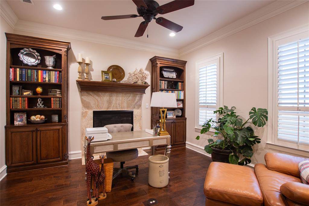 7130 Holly Square Court, Tyler, TX 75703