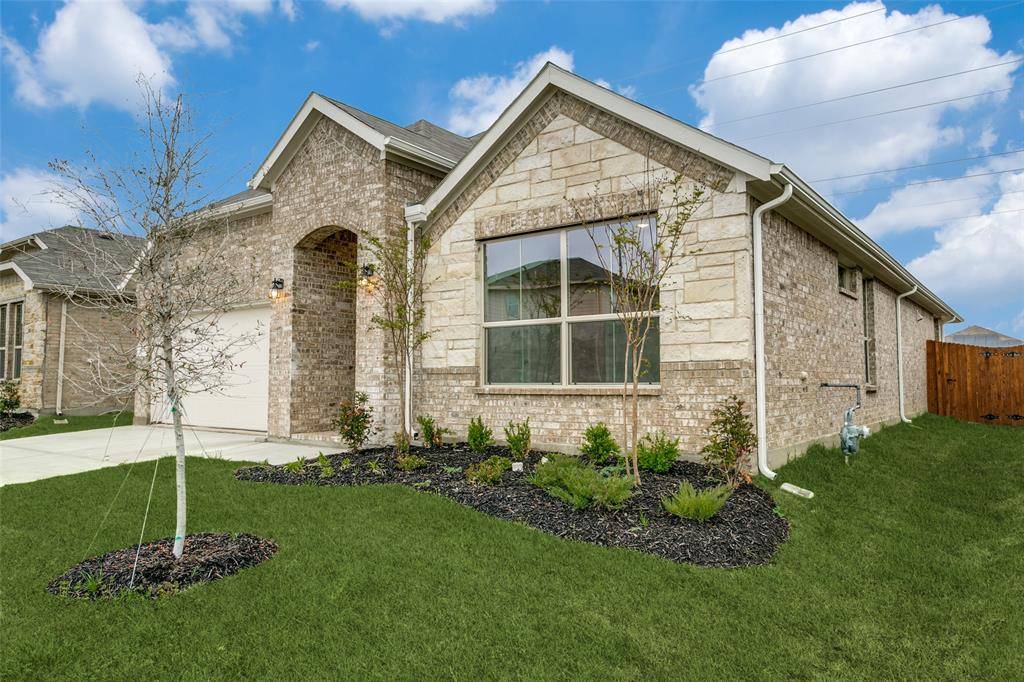1117 Southwark Drive, Fort Worth, TX 76052
