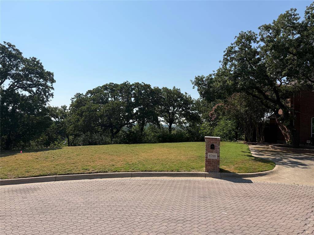 6704 Nob Hill Court, North Richland Hills, TX 76182