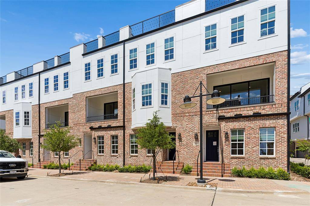 4613 Greenborough Lane, Dallas, TX 75219
