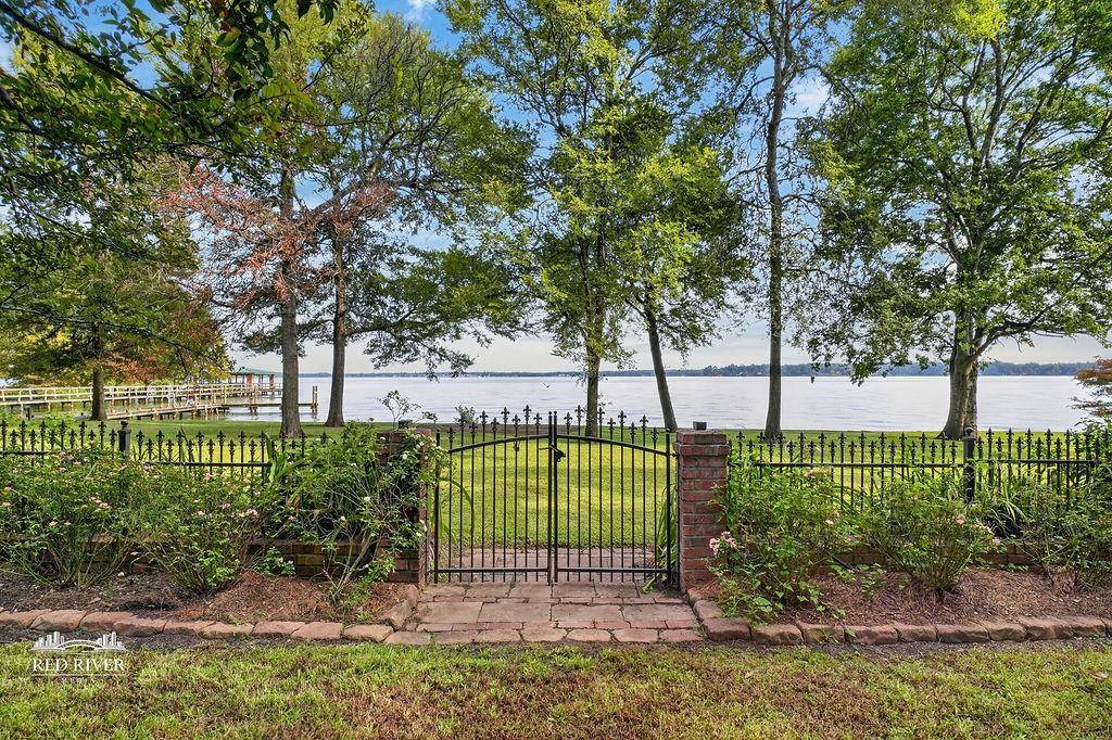 2309 N Cross Drive, Shreveport, LA 71107